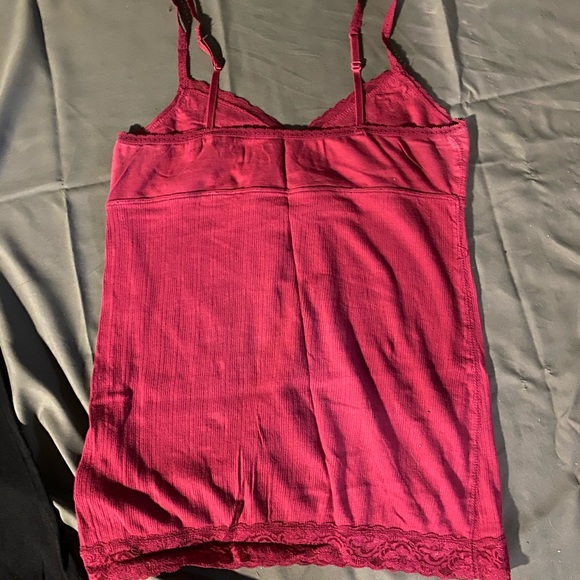 Pair of tank tops - Picture 7 of 7